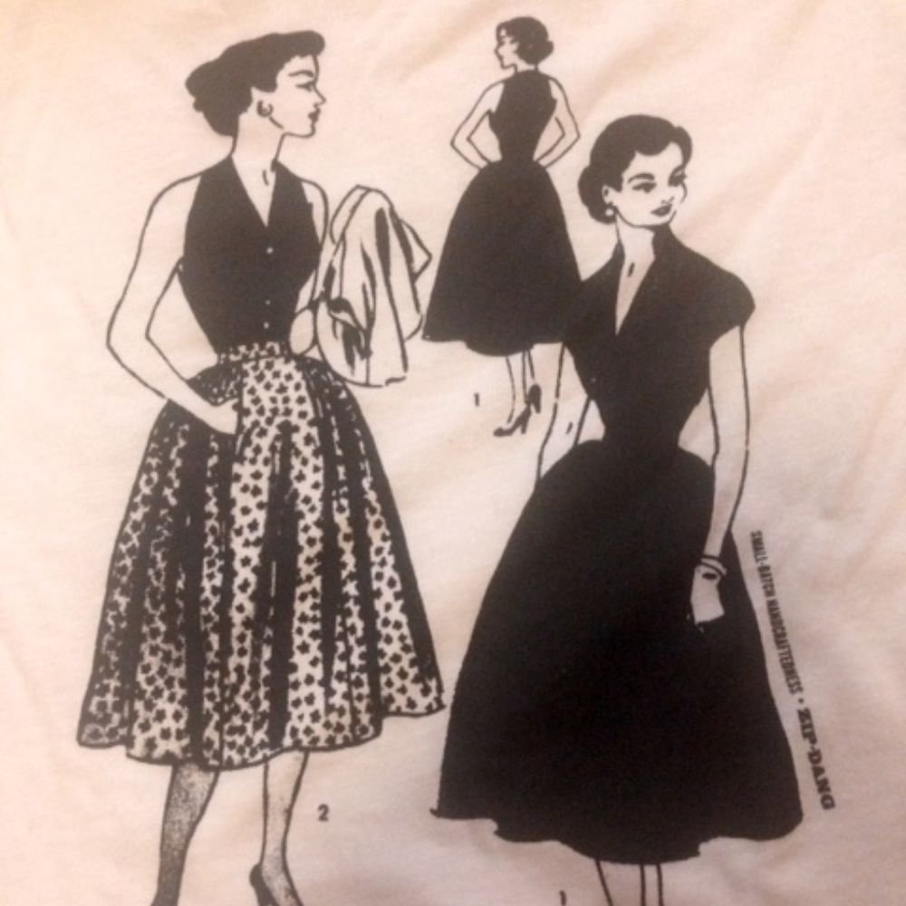 Wide Neck Tee with Vintage Models